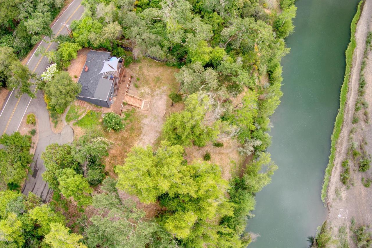 Rivers Breeze Relaxing Riverside Cabin With Private Suite Kayaks 希尔兹堡 外观 照片