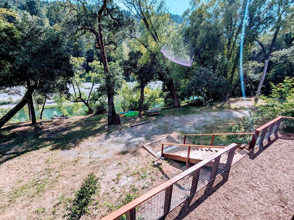 Rivers Breeze Relaxing Riverside Cabin With Private Suite Kayaks 希尔兹堡 外观 照片
